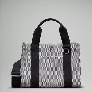 Lululemon Two-Tone Canvas Tote Bag Mini 4.5L